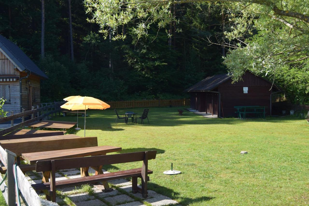 Ferienwohnungen Valerie Sankt Primus Exterior foto